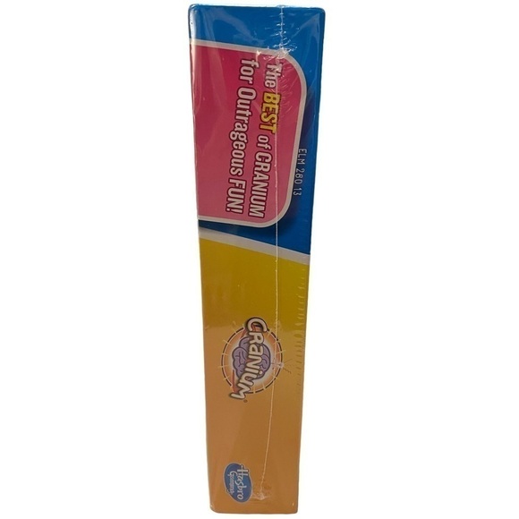 Cranium Hasbro 2013 Board Game - Ages 16+ Sealed New in Box - Picture 2 of 8